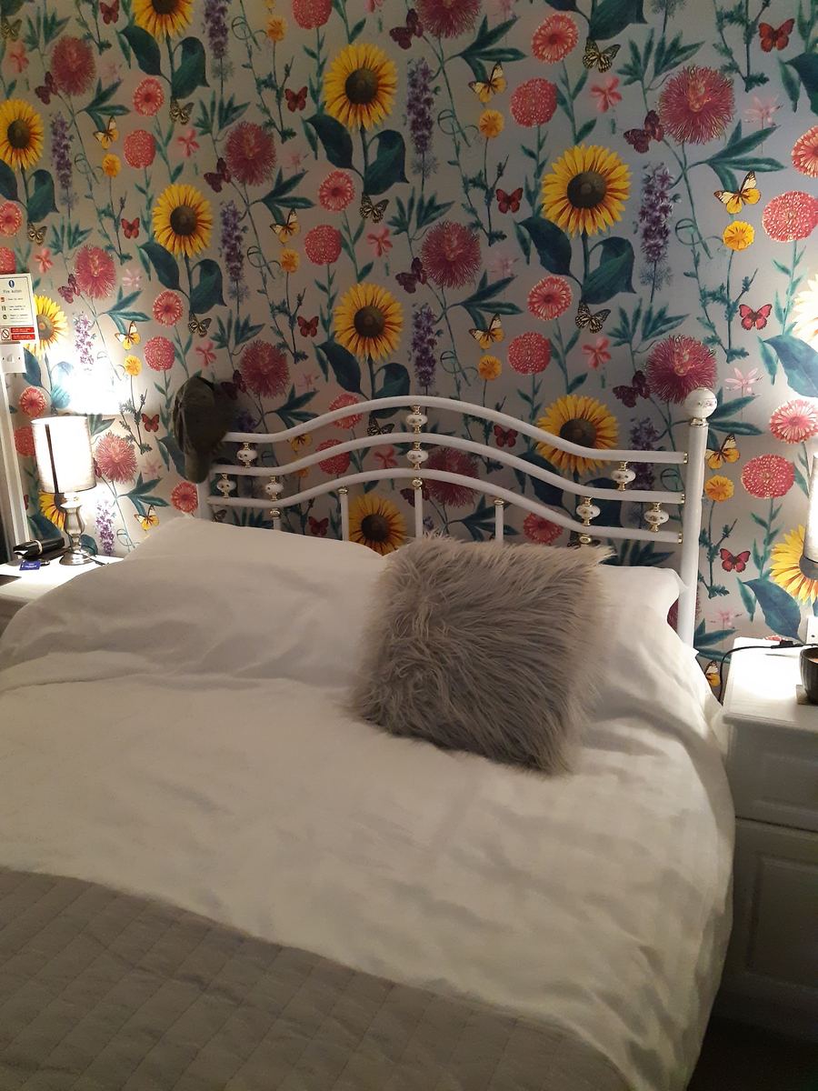 A double room at No. 6 Quality Guesthouse
