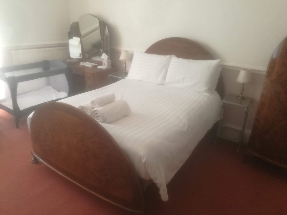 A double en-suite room at No. 6